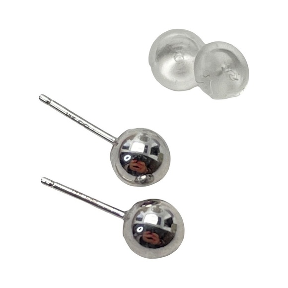 14K White Gold Round 5mm Studs - Picture 2 of 5